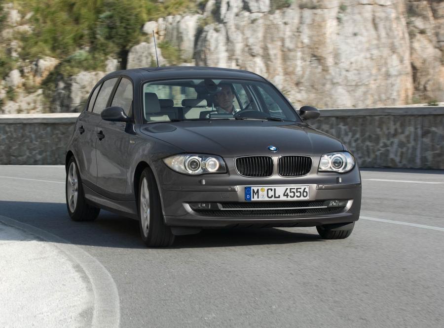  BMW 1-Series 5-Door 2005 года  (фото 31 из 187)